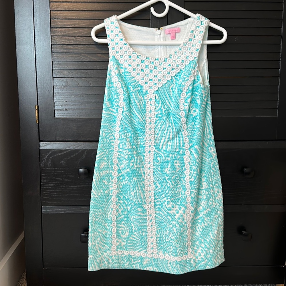 Lilly Pulitzer shift dress